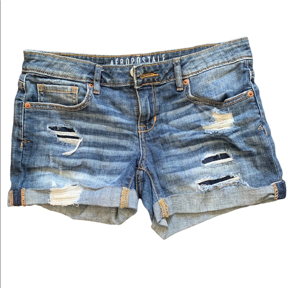 Aeropostale Size 4 shredded jean shorts with short cuff